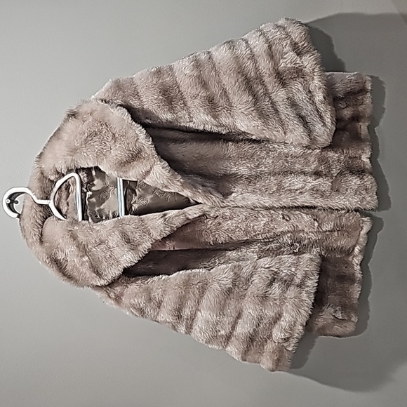 sears fashions Jackets & Blazers - Sears fashions faux fur  jacket size m/l